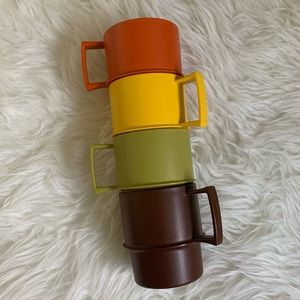 Tupperware - Vintage Stackable Mugs